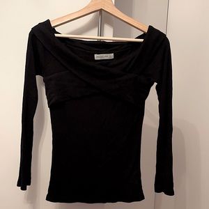 Abercrombie black off-shoulder long sleeve